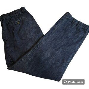 Roundtree & Yorke Jeans, Men 38x30, Med-Wash Denim, Pleated, Straight Leg, EUC